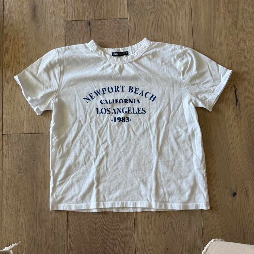 Zara White Graphic T-Shirt Newport Beach Los Angeles